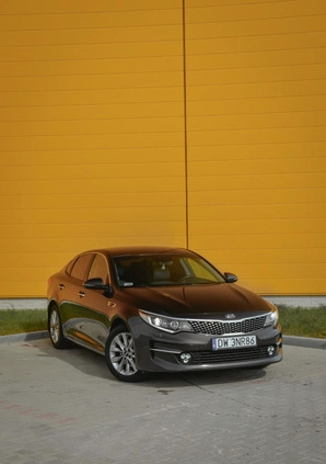 Kia Optima cena 54900 przebieg: 205520, rok produkcji 2015 z Wrocław małe 631